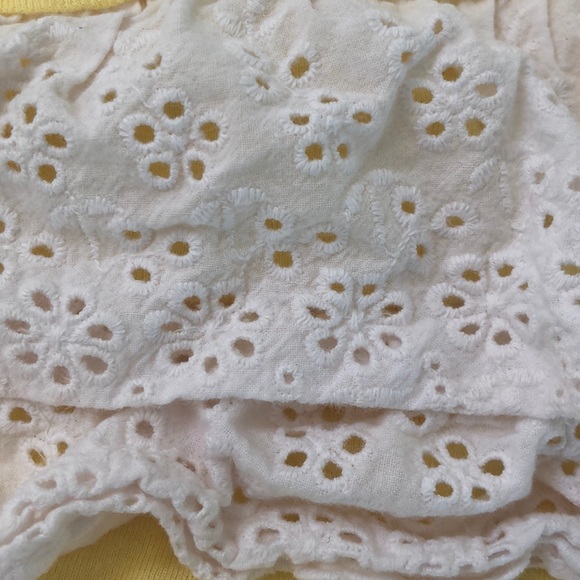 Splendid Crochet skirt. Almost new! - Picture 4 of 4